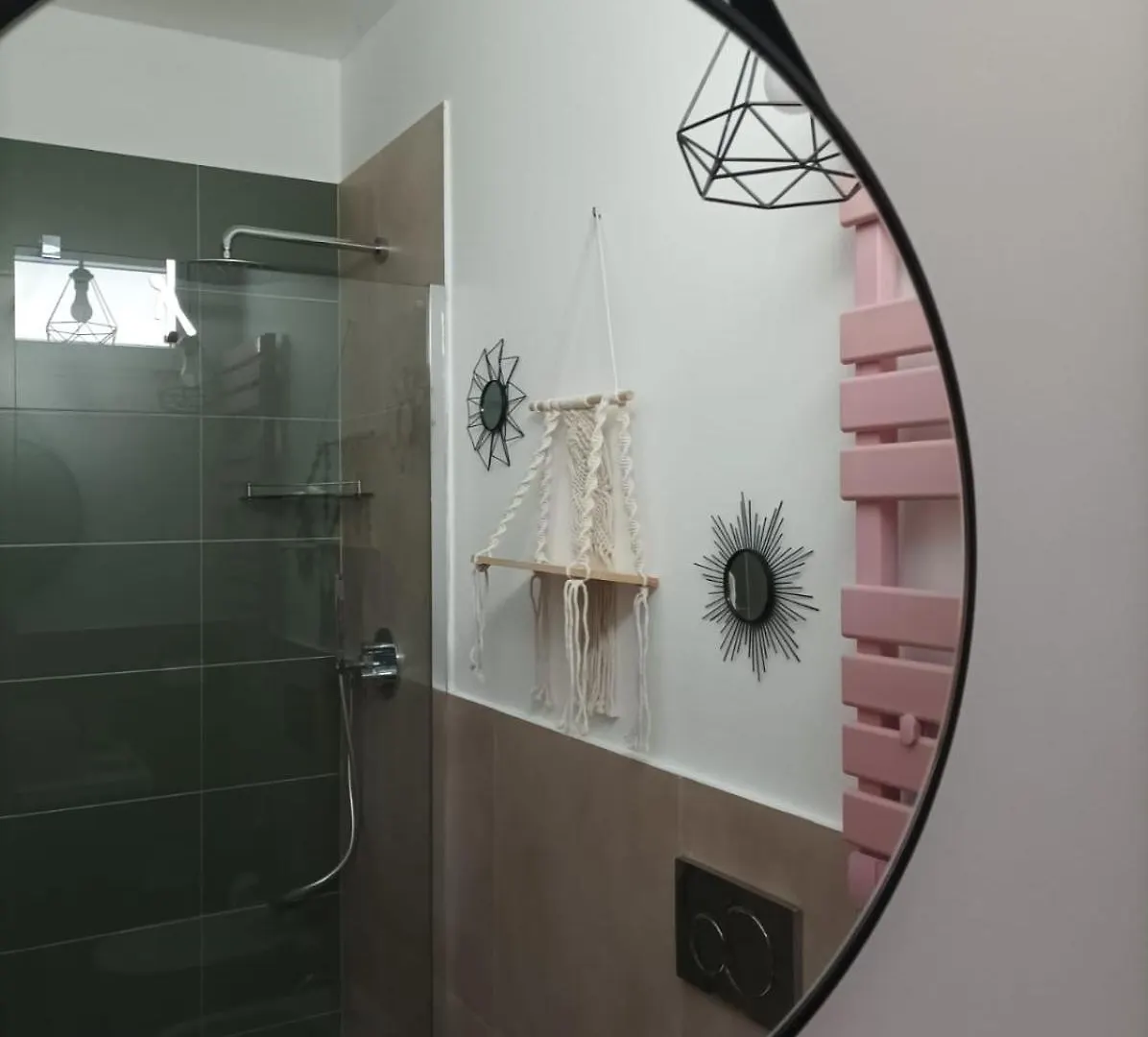 La Porta Dell' Eden Otel Spotorno 0*,  İtalya